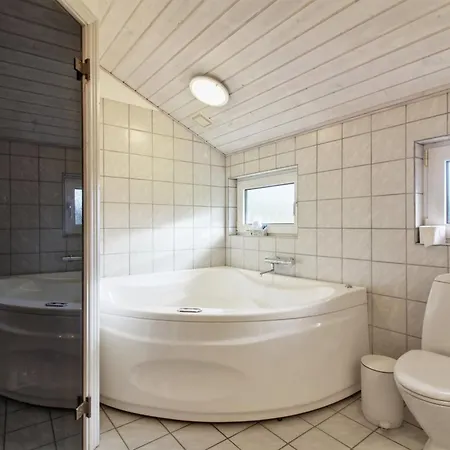 Nahele - 500m From The Sea By Interhome *
