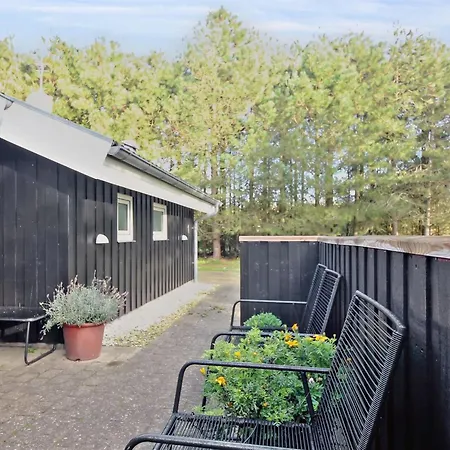 Nahele - 500m From The Sea By Interhome Feriehus
